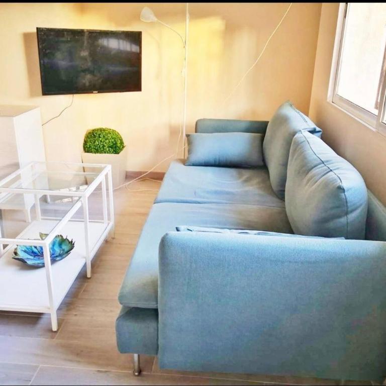 Casita con porche y jardín a 30 m de la playa - One-Bedroom House - 4