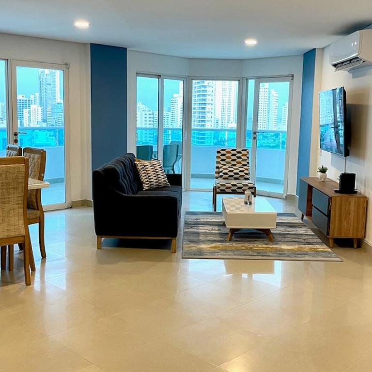 Hermoso apartamento cerca al mar - Three-Bedroom Apartment - 1