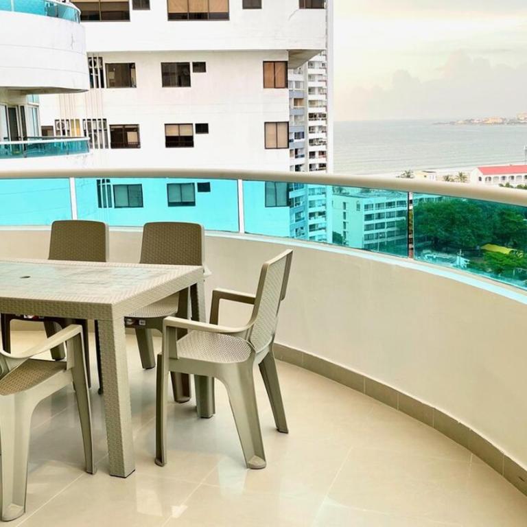Hermoso apartamento cerca al mar - Three-Bedroom Apartment - 3