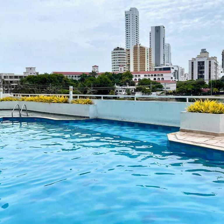 Hermoso apartamento cerca al mar - Three-Bedroom Apartment - 4