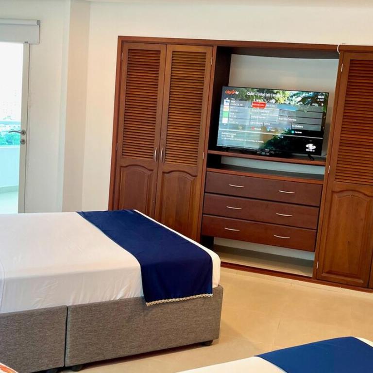 Hermoso apartamento cerca al mar - Three-Bedroom Apartment - 6
