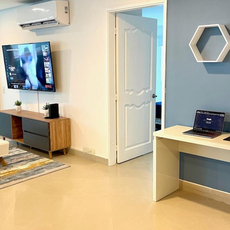 Hermoso apartamento cerca al mar - Three-Bedroom Apartment - 20