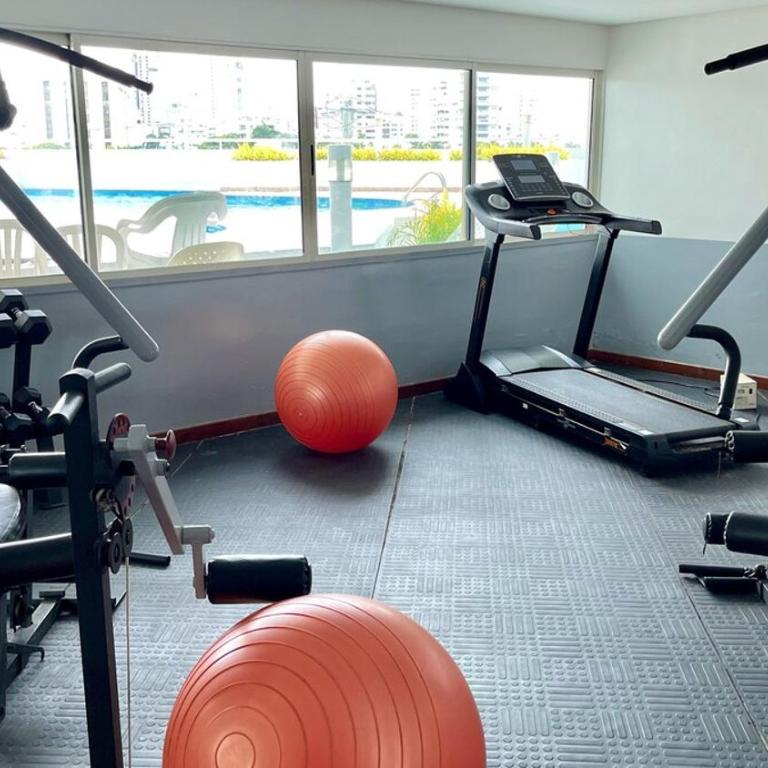 Hermoso apartamento cerca al mar - Three-Bedroom Apartment - 24