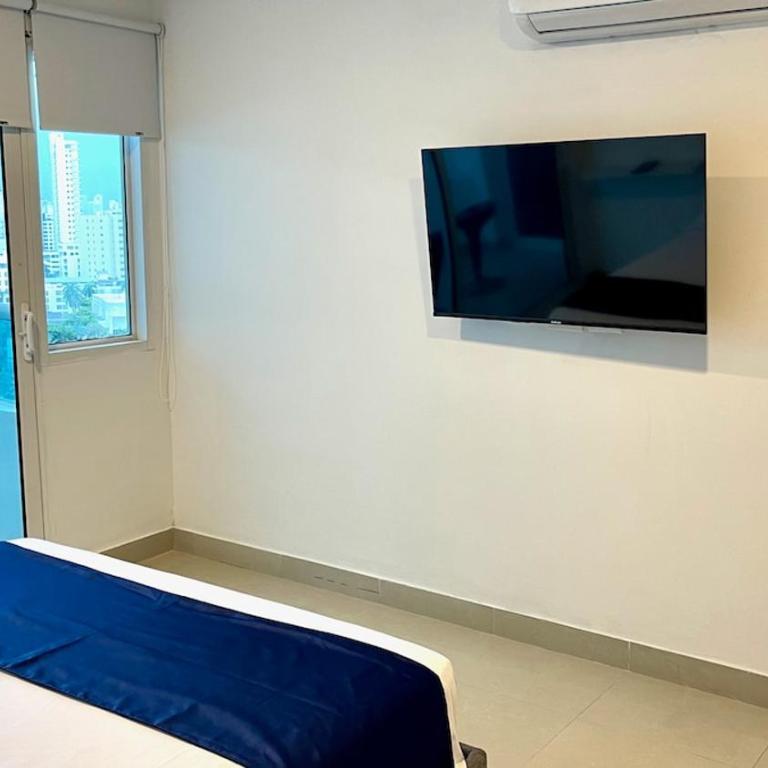 Hermoso apartamento cerca al mar - Three-Bedroom Apartment - 37