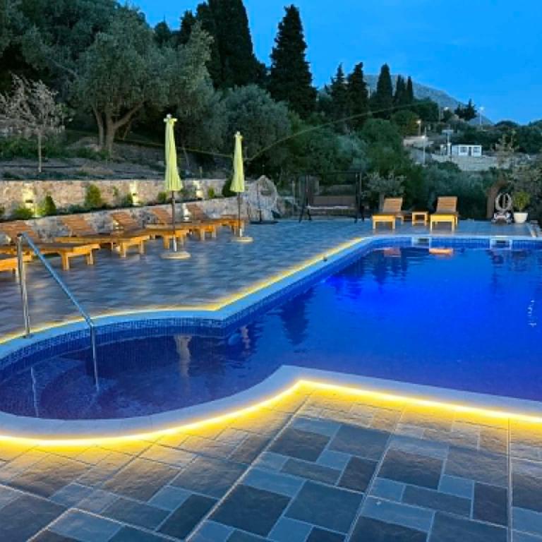 Ranc Mujica - One-Bedroom Apartment - 3