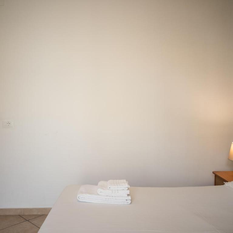 Modern & Bright Apartment - 100m from the Beach - Appartamento con 2 Camere da Letto - 34