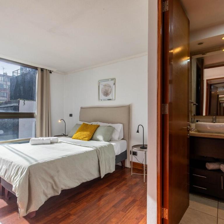 Great location with a pool - Two-Bedroom Apartment - 16