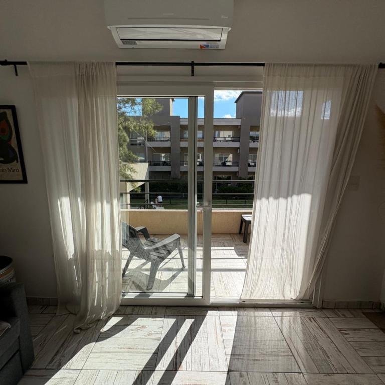 VA Pilar - One-Bedroom Apartment - 8
