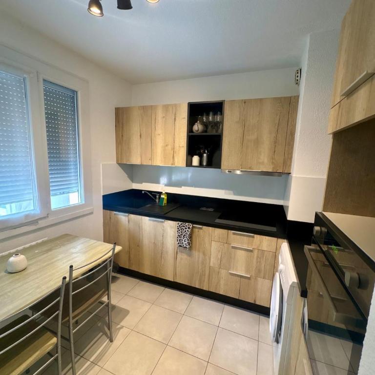 11 Rossellini - Charpenne - 4 people - Appartement 1 Chambre - 12