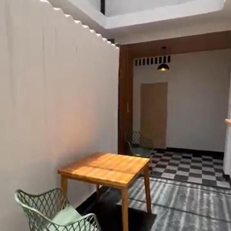 Boutique suite looking for the historic center - One-Bedroom Apartment - 2