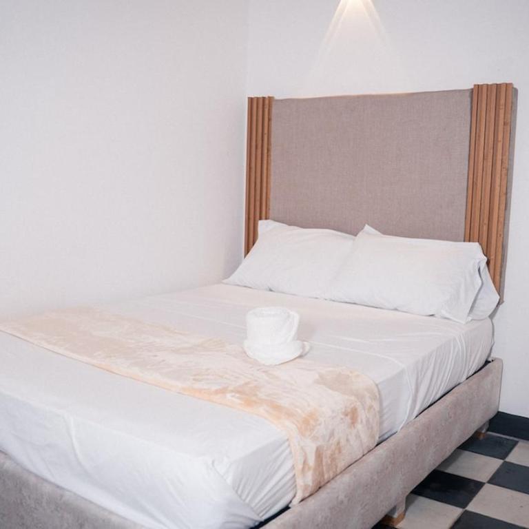 Boutique suite looking for the historic center - One-Bedroom Apartment - 13