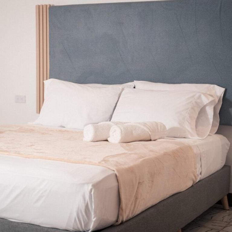 Boutique suite looking for the historic center - One-Bedroom Apartment - 14