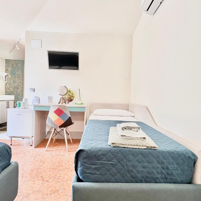 L'Oasi Felice - Triple Room with Bathroom - 14