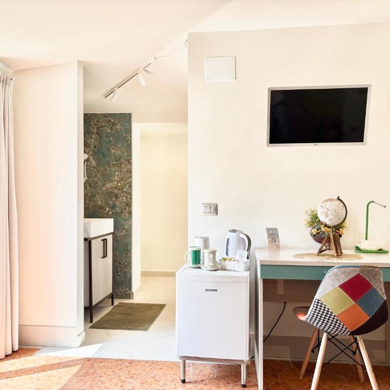 L'Oasi Felice - Triple Room with Bathroom - 20