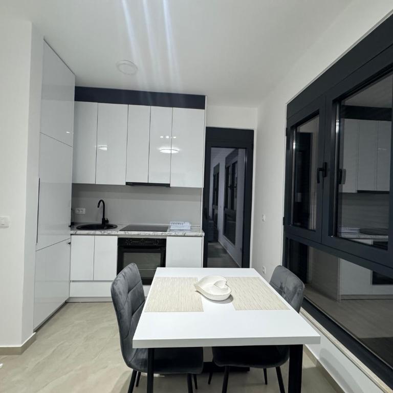 Prestige Apartments - One-Bedroom Apartment - 2
