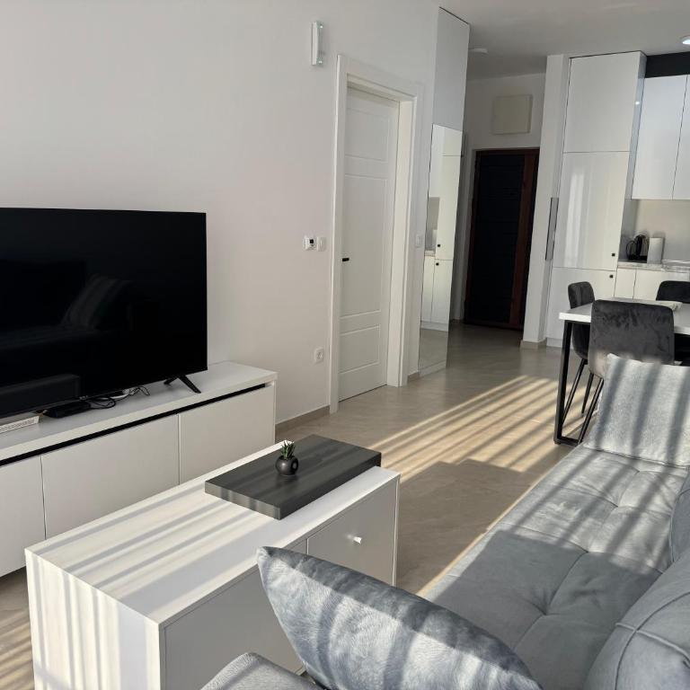 Prestige Apartments - One-Bedroom Apartment - 8