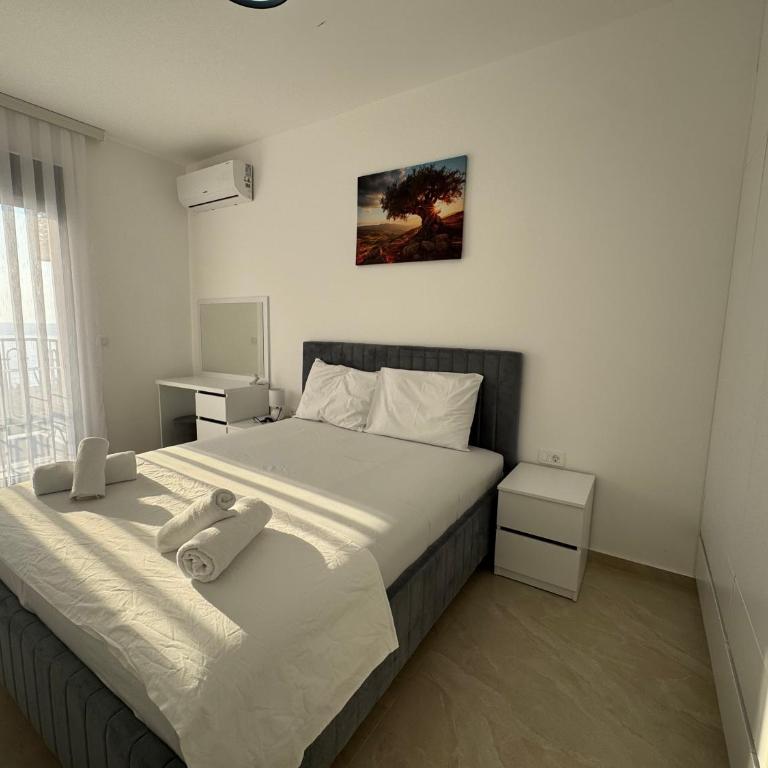 Prestige Apartments - One-Bedroom Apartment - 12