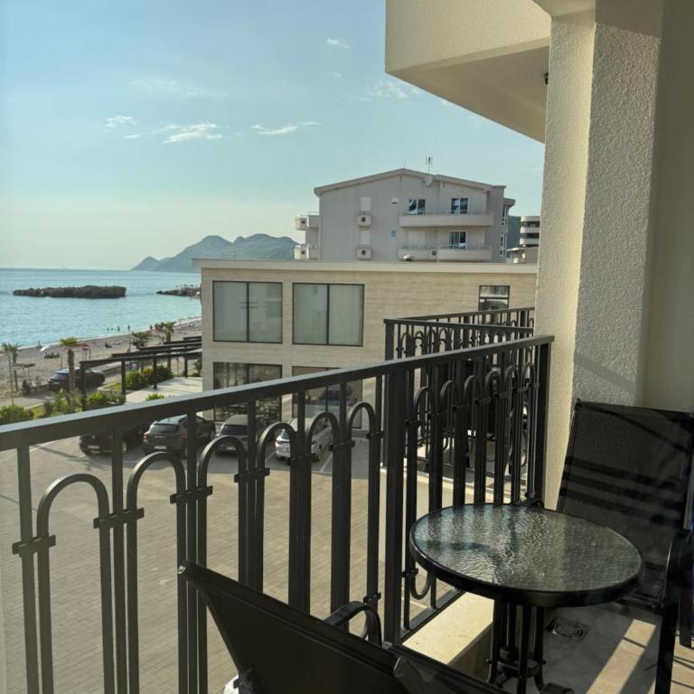 Prestige Apartments - One-Bedroom Apartment - 13