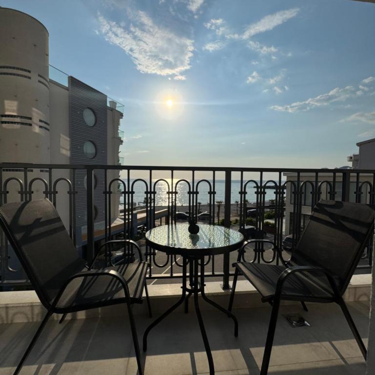 Prestige Apartments - One-Bedroom Apartment - 16