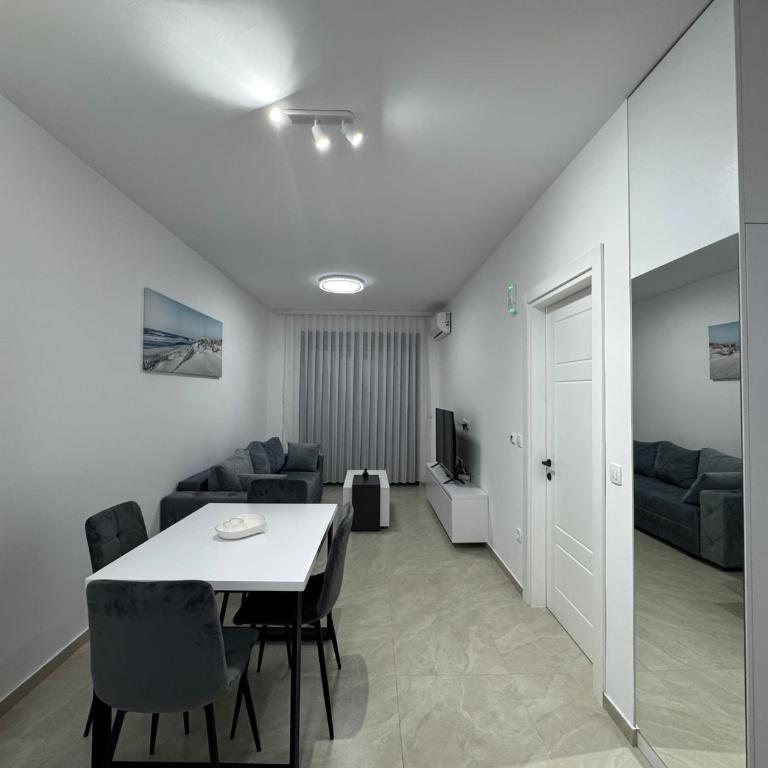 Prestige Apartments - One-Bedroom Apartment - 20