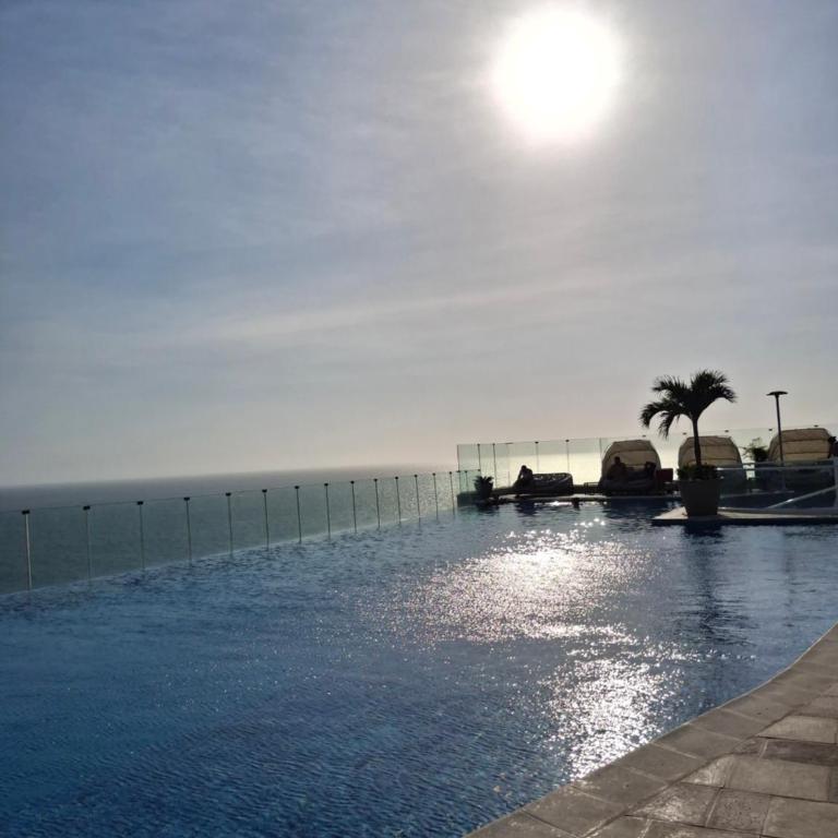 Morros Luxury Beachfront Infinity Pool - One-Bedroom Apartment - 8