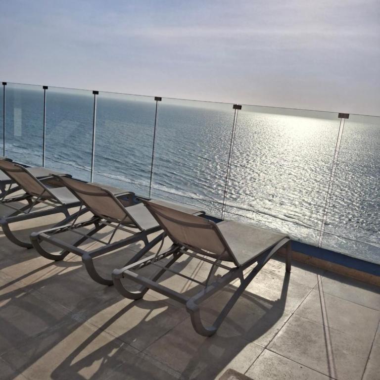Morros Luxury Beachfront Infinity Pool - One-Bedroom Apartment - 7