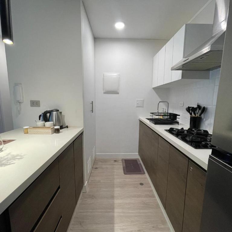 Artline Apartments by Vibrant - Two-Bedroom Apartment with Balcony - 29