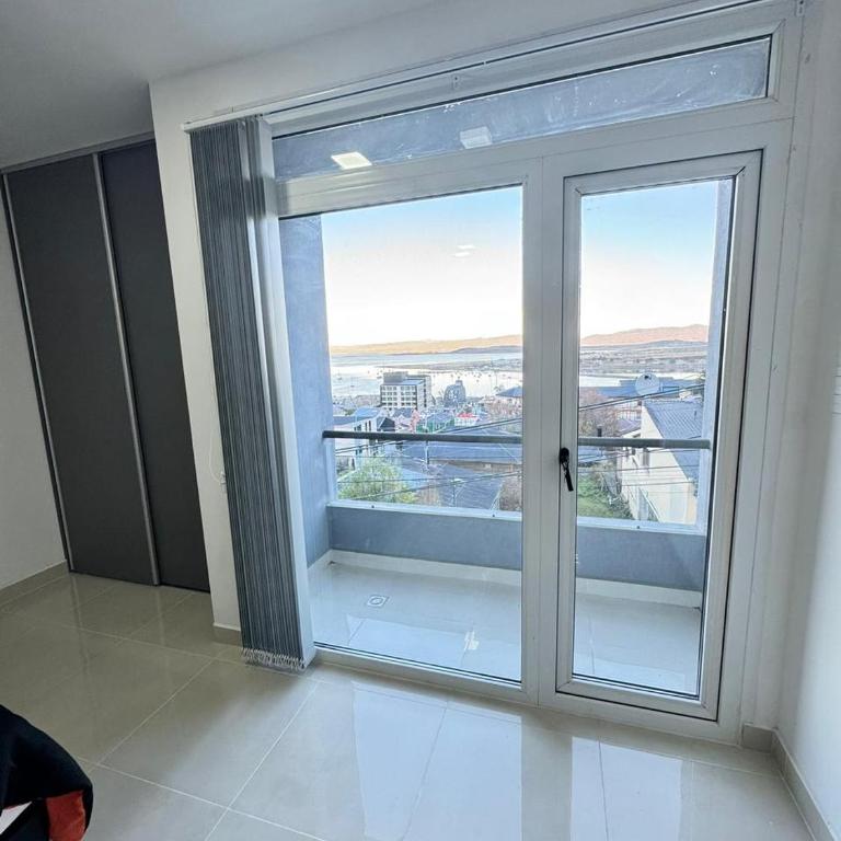 Moderno Monoambiente Centrico 3B - One-Bedroom Apartment - 1