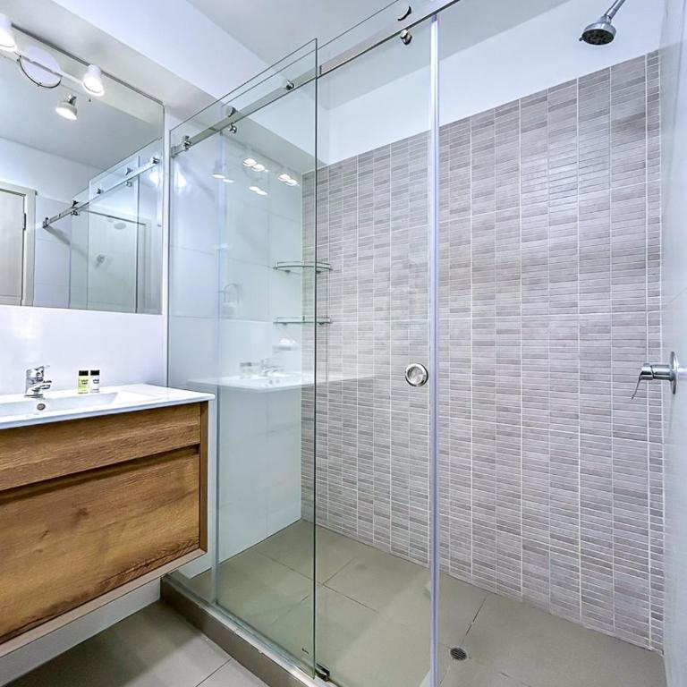 El Sol Apartments by Aloja Host - One-Bedroom Apartment - 11