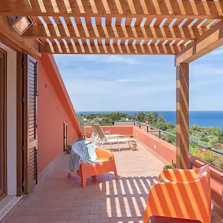 SEASIDE VILLA - Heated Pool with Whirlpool, Lush Garden, WI-FI, near the Beach - Villa con Vista Mare - 7