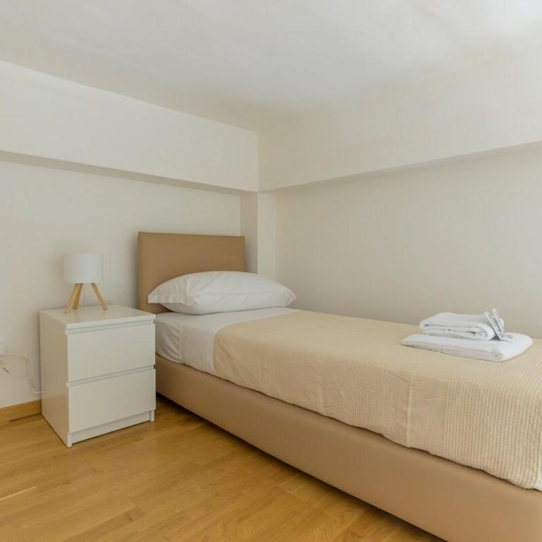 Cozy Modern Loft with Parking - BeMyHost - Appartamento con 2 Camere da Letto - 17