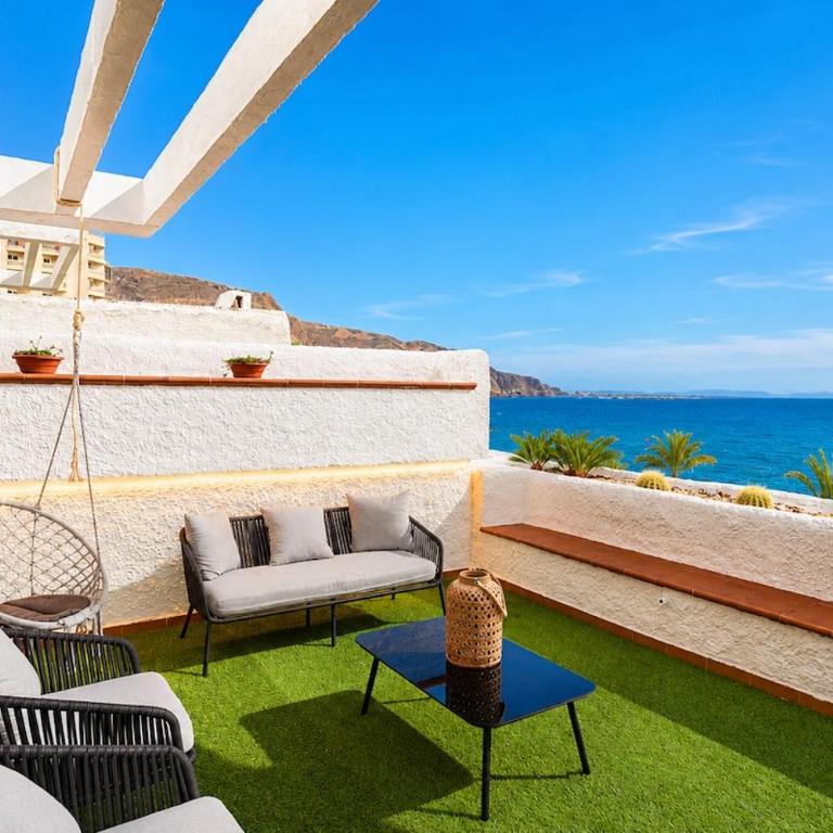 Sea Level Suites, 3 Hab, terraza con vistas al mar, salida a la playa y piscina - Apartamento de 3 dormitorios con vistas al mar - 1