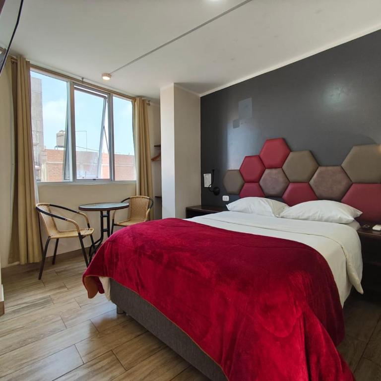 Hospedaje Diamantes - Habitación Doble con baño privado - 5