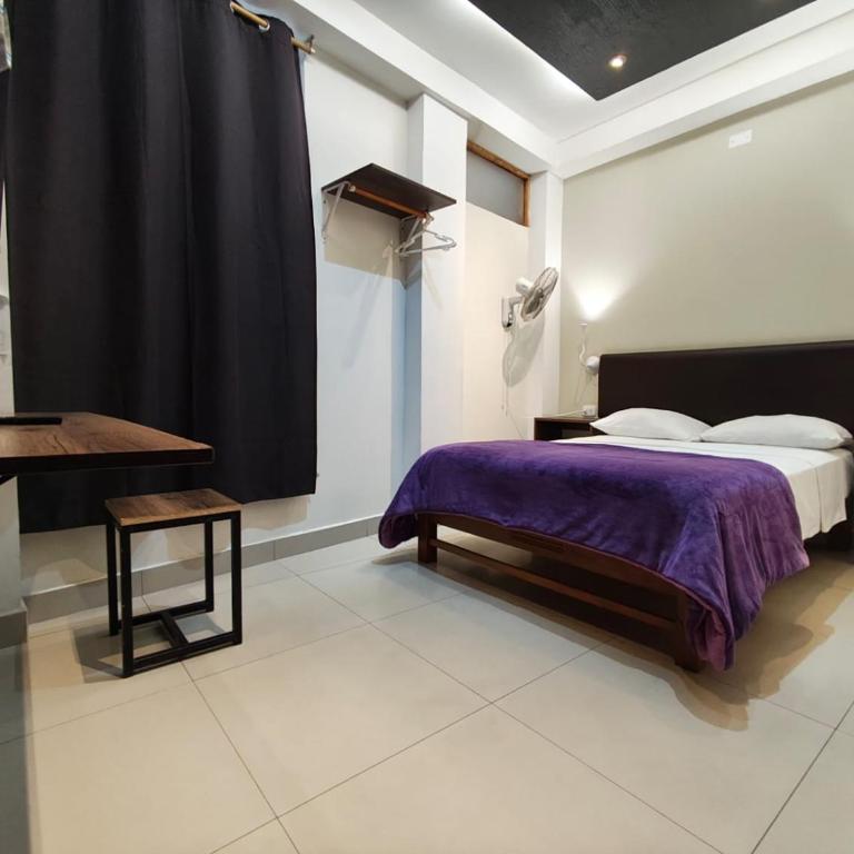 Hospedaje Diamantes - Habitación Doble con baño privado - 2