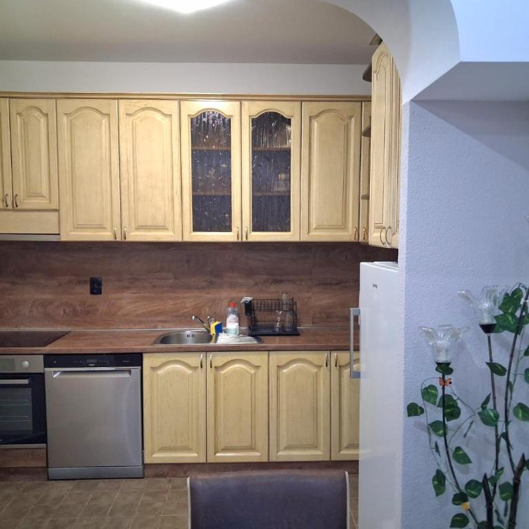 COMFORT 74 Podgorica - Two-Bedroom Apartment - 10