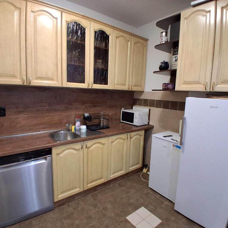 COMFORT 74 Podgorica - Two-Bedroom Apartment - 12