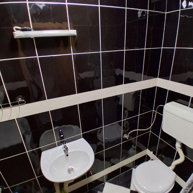 COMFORT 74 Podgorica - Two-Bedroom Apartment - 22