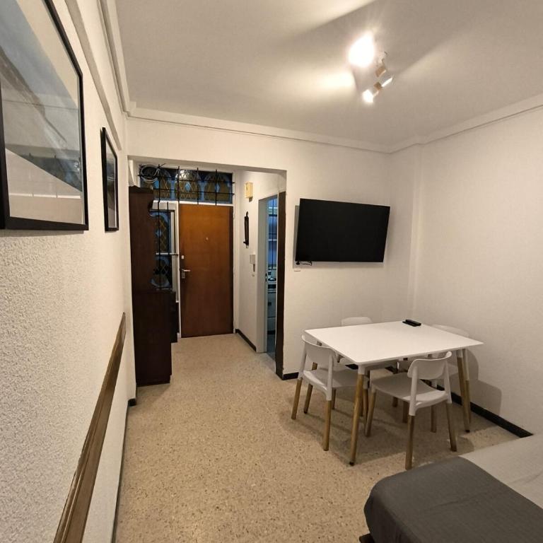 8 Piso en Plaza Colón Balcón con Vista al Mar - One-Bedroom Apartment - 4