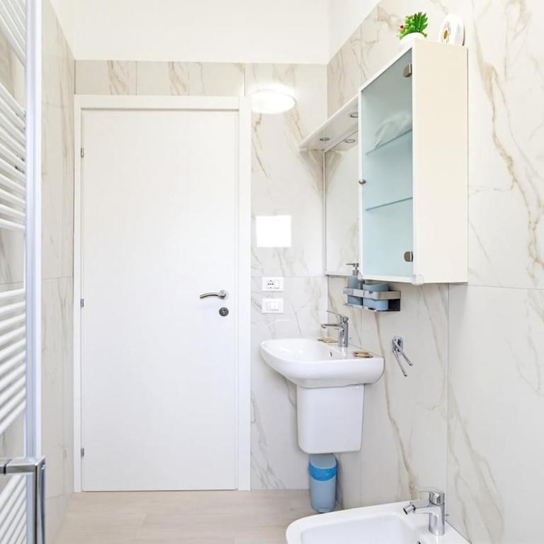 HOST4U - Casa Paperotto in Peschiera del Garda Lake - Appartement 2 Chambres - Vue sur Jardin - 28