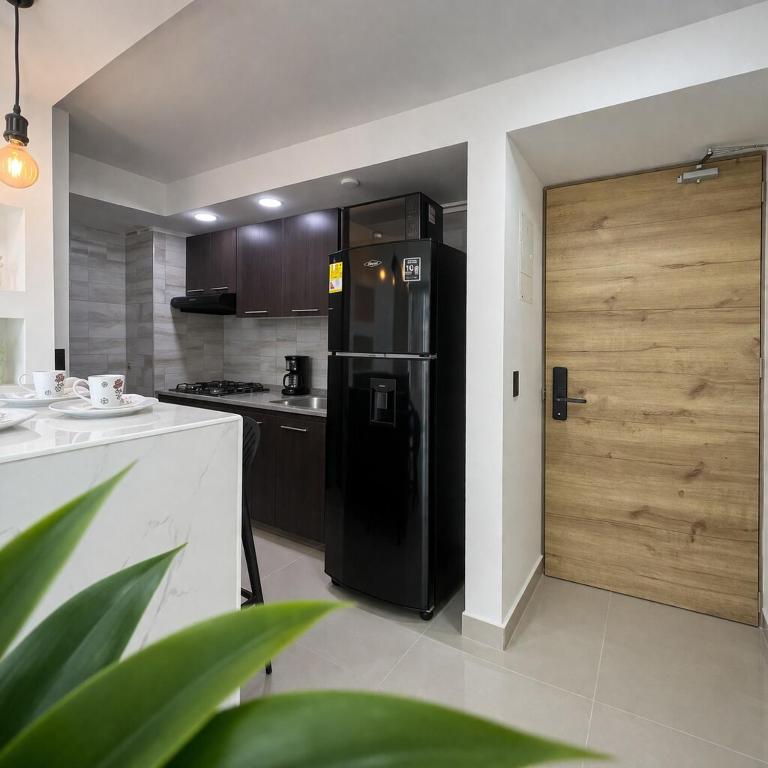 Caribbean Mist by Hilal, Seaview, Chill & Pool - Three-Bedroom Apartment with Balcony - 26