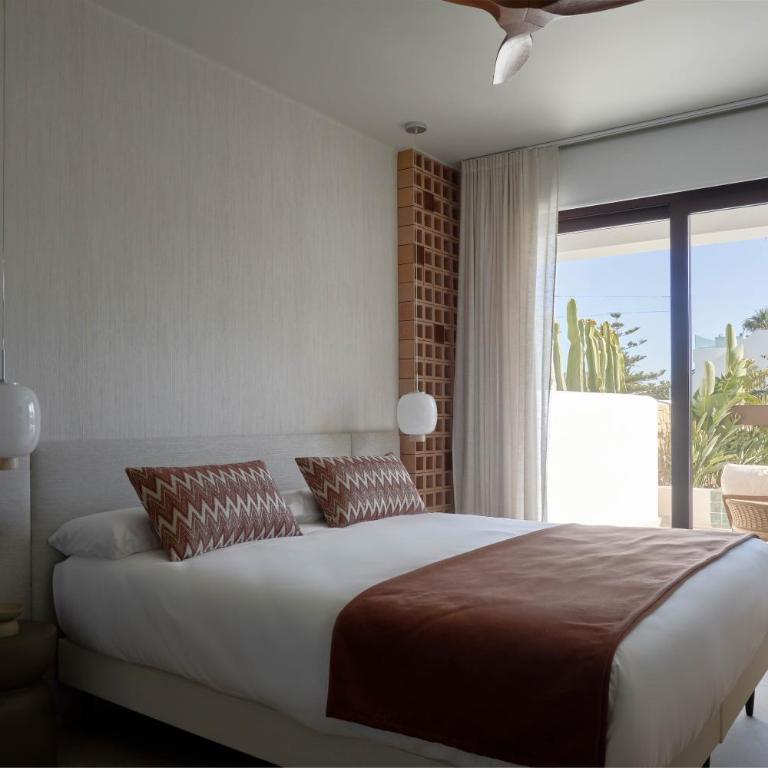Ananda Mojácar - Only Adults - King Room with Pool View - 11