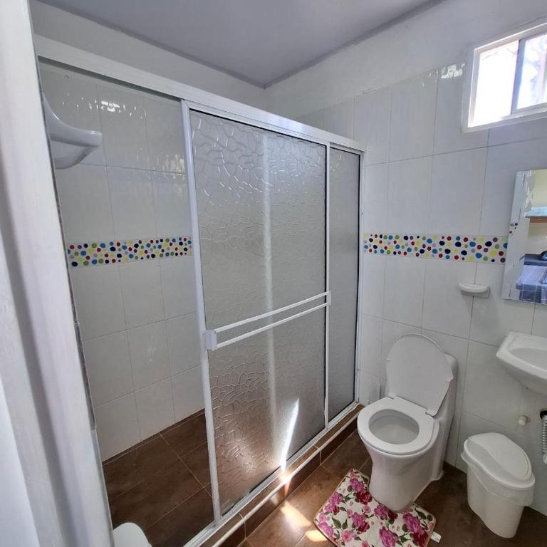 Apartamento Familiar con Aire y WiFi a 9 Minutos walking Playa Spratt Bight - Apartamento de 3 dormitorios - 18