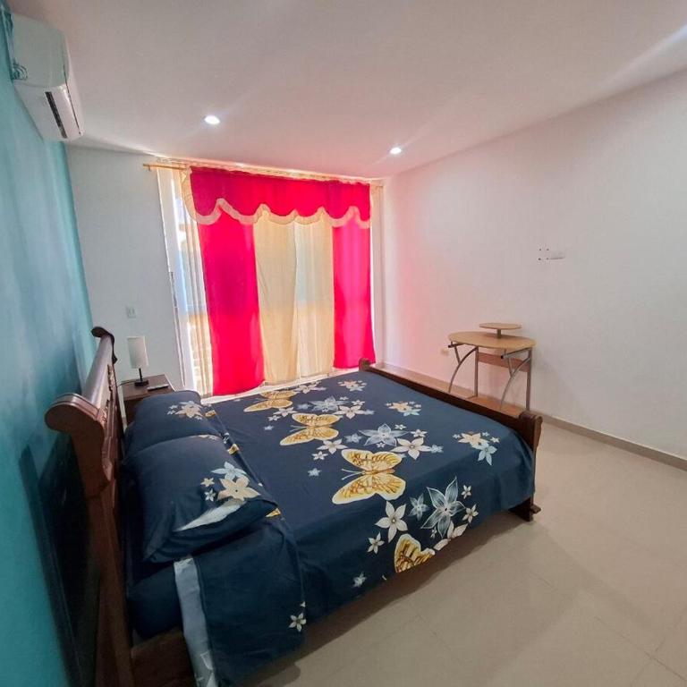Apartamento Familiar con Aire y WiFi a 9 Minutos walking Playa Spratt Bight - Apartamento de 3 dormitorios - 30