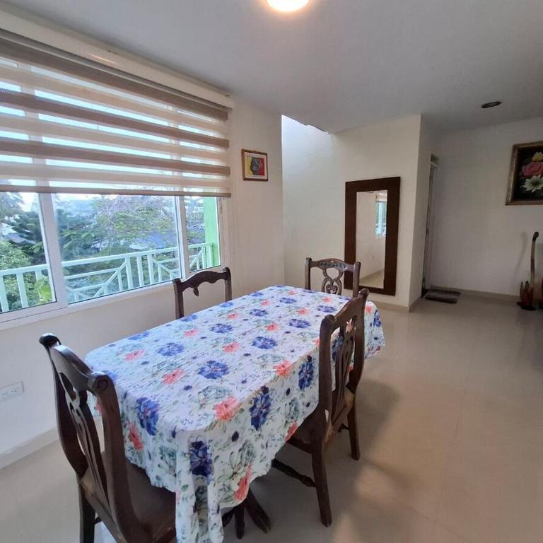 Apartamento Familiar con Aire y WiFi a 9 Minutos walking Playa Spratt Bight - Apartamento de 3 dormitorios - 29