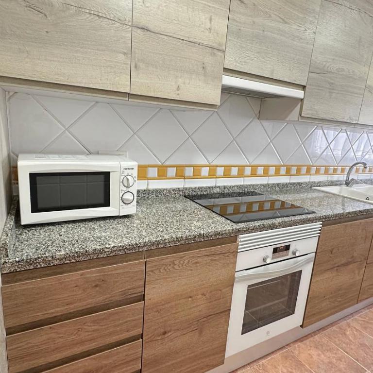 CANCUN 8 44G Alquiler solo a familias - Apartamento de 3 dormitorios - 56