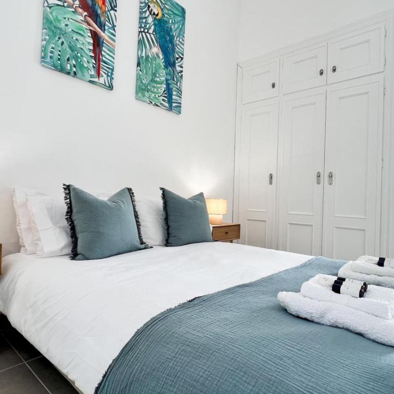 Stunning Villa Heated Pool - Pass the Keys - Casa - 53