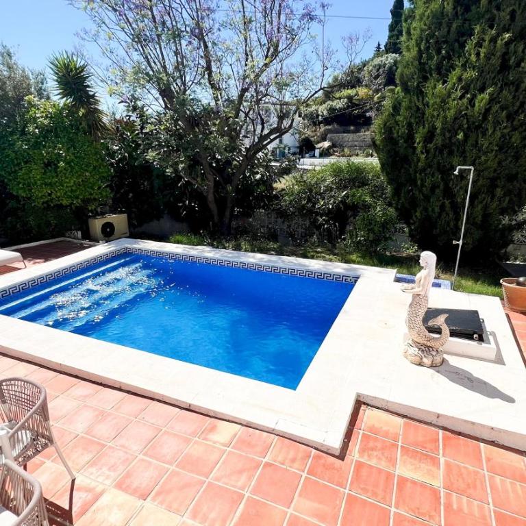Stunning Villa Heated Pool - Pass the Keys - Casa - 58