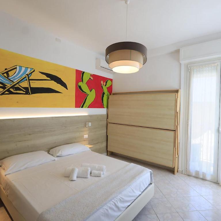 Art Hotel La Perla - Camera Quadrupla con Balcone - 6