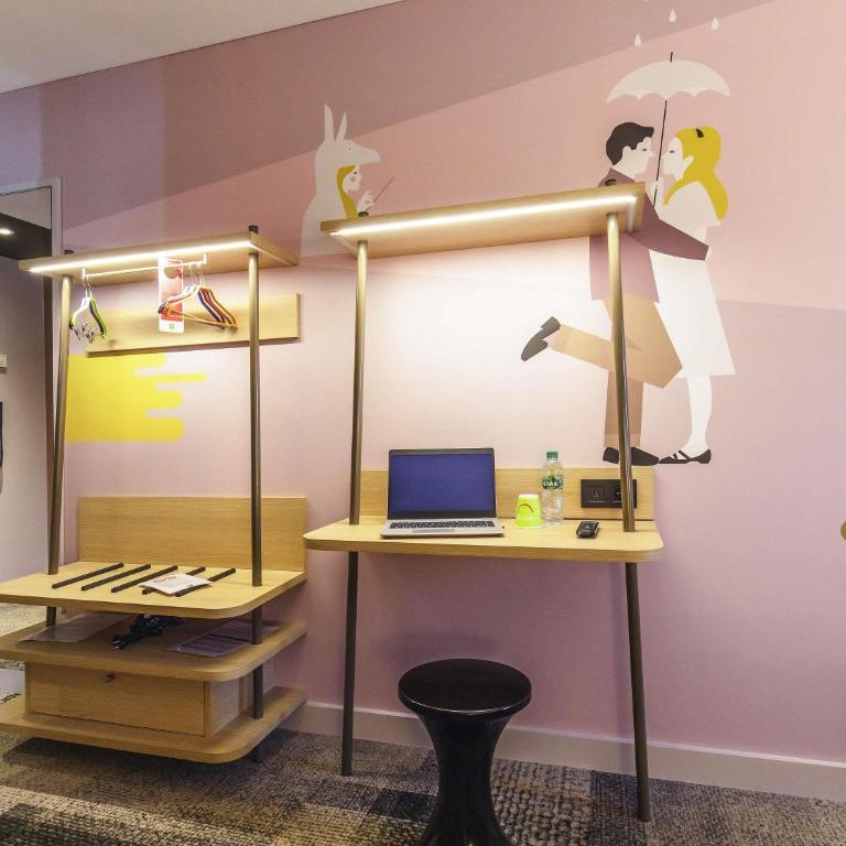 ibis Styles Lyon Centre Confluence - Chambre Familiale Standard - 4