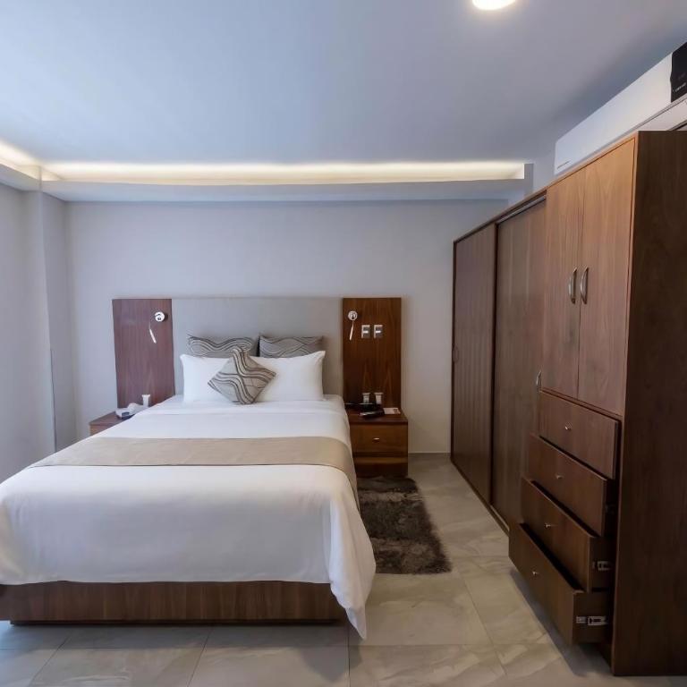 JTowers - Executive Suite - 14